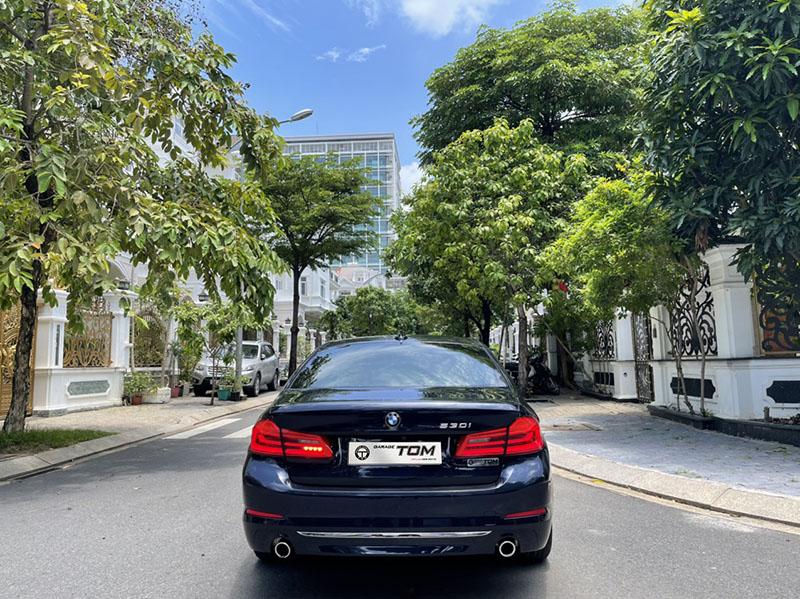  El precio de la antigua línea de lujo BMW 0i en la ciudad de Ho Chi Minh es de poco menos de mil millones.