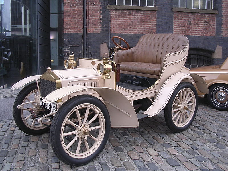 xe rolls-royce đầu tiên trên thế giới